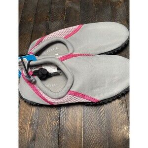 XERTIA Youth Girls Size 12/13 Water Shoes Aqua Socks Pool Beach Swim Grey Pink